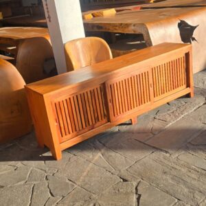 Rack em Peroba com Porta de Correr | Medida: 1.80cm