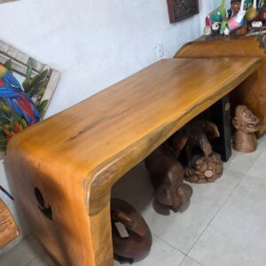 Mesa Cascata Pequiá | Medidas: 1.60cm x 0,80cm